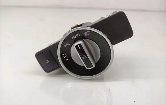 Mercedes-Benz B W246 W242 Light switch A2129050551
