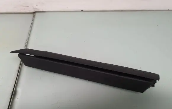 Other rear door trim element