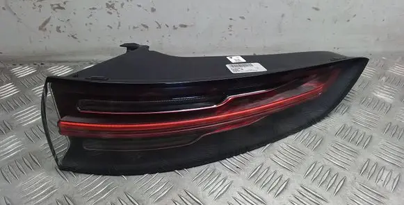Porsche Cayenne (9Y0 9Y3) Rear/tail lights 9Y0945096