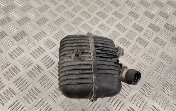 Audi A4 S4 B7 8E 8H Vacuum air tank 8E0129955
