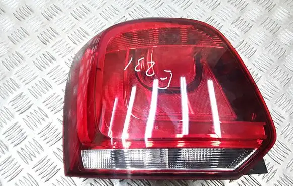 Volkswagen Polo V 6R Rear/tail lights 6r0945095