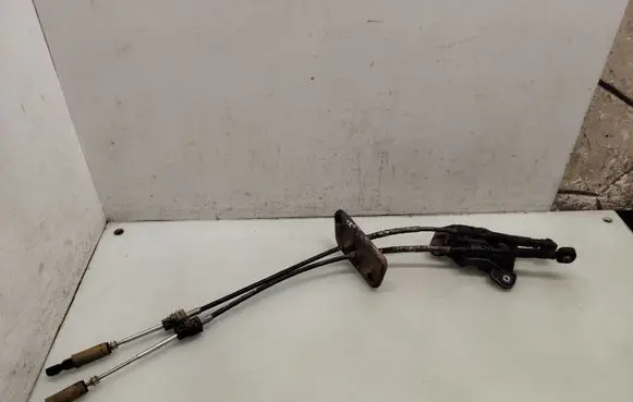 Volkswagen Transporter - Caravelle T5 Gear shift cable linkage 