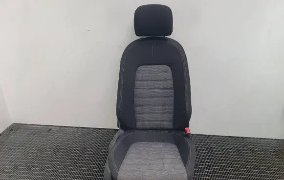 Volkswagen PASSAT CC Front passenger seat