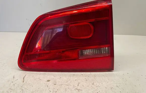 Volkswagen Touran II Tailgate rear/tail lights 176452