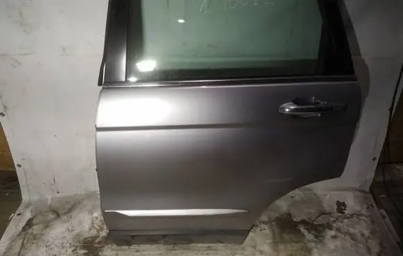 Honda CR-V Rear door pilkos