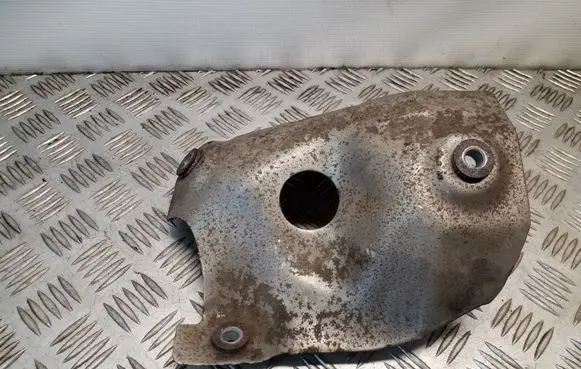 KIA Sorento Exhaust heat shield 