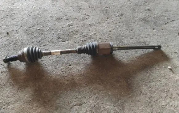BMW X5 E70 Front driveshaft P762291401 T511012110409