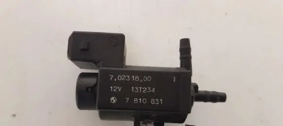 BMW 5 F10 F11 Turbo solenoid valve 70231800 7810831