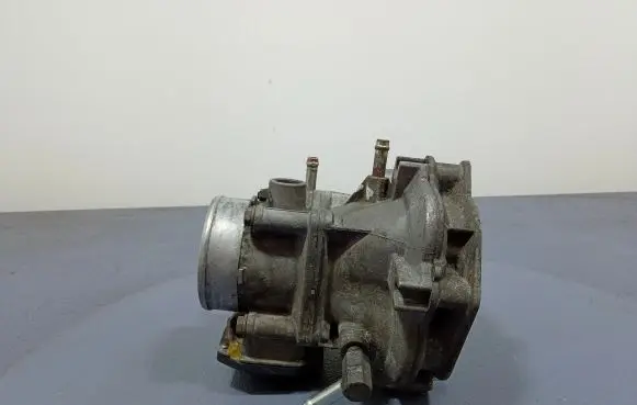 Toyota Sienna XL20 II Throttle body valve 22030-0A020