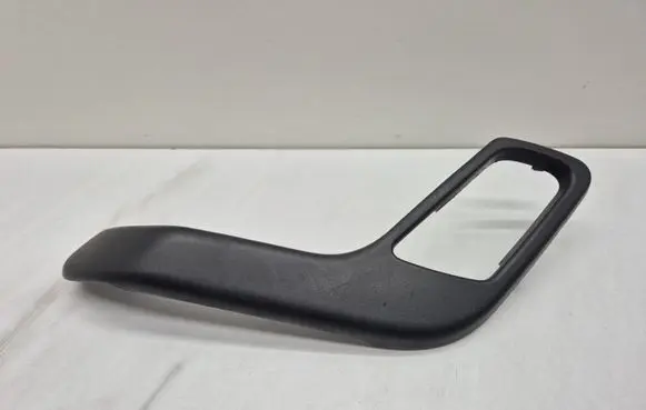 Mercedes-Benz Sprinter W906 Front door interior handle trim A9067270487