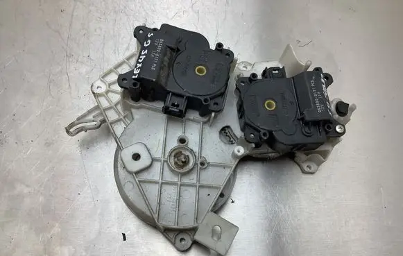 Lexus GS 300 350 430 450H Air flap motor/actuator 0638000171