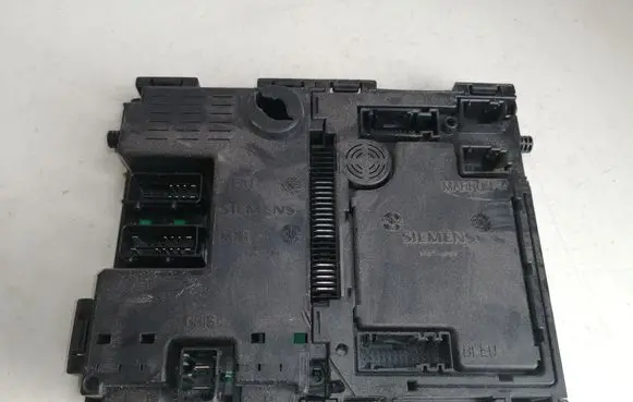 Peugeot 206 Comfort/convenience module 9626460880 BSIT1