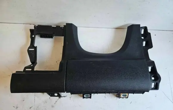 Knee airbag