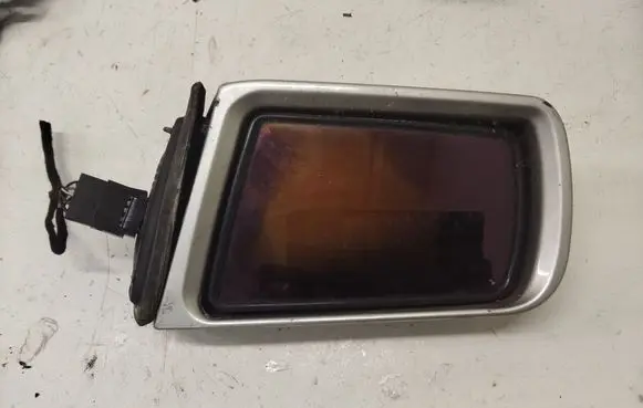 Mercedes-Benz E W210 Front door electric wing mirror 2028110198