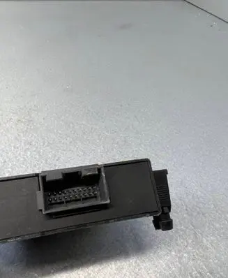 Audi A3 S3 8P Gateway control module 1K0907951