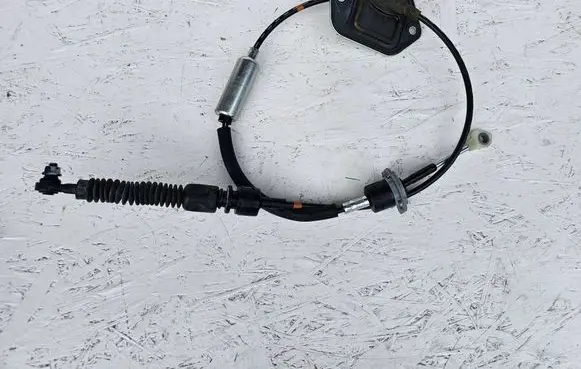 KIA Pro Cee'd III Gear shift cable linkage 46790CR100