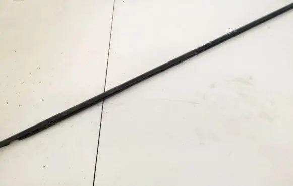 Renault Megane II Front door glass trim molding 