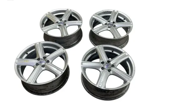 Volvo XC90 R19 alloy rim 30635721 30635722