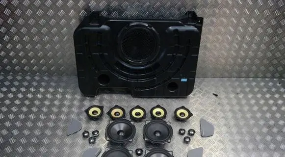 Maserati Levante Panel speaker 670100017