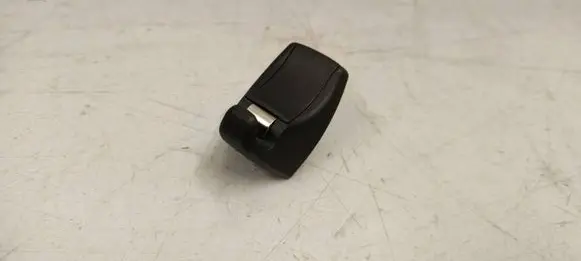 Sun visor clip/hook/bracket