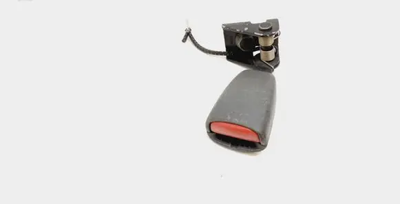 Volvo XC70 Rear seatbelt buckle 9191997