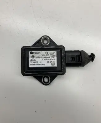 Audi A4 S4 B6 8E 8H ESP acceleration yaw rate sensor 8E0907637A 0265005245