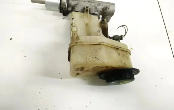 Opel Signum Master brake cylinder 320670692 32067069-2