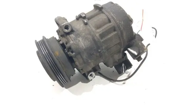 Volkswagen PASSAT B5 Air conditioning (A/C) compressor (pump)