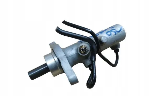 Master brake cylinder