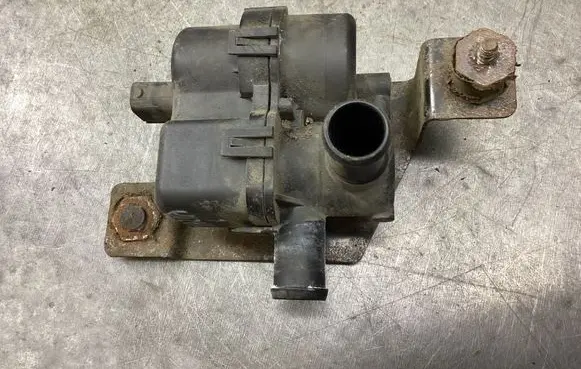 Coolant heater control valve