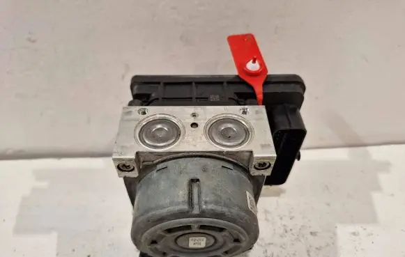 Peugeot 208 ABS Pump 10.0915-1177.3