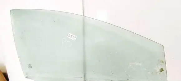 Ford Focus Front door window glass four-door BM51A21410A
