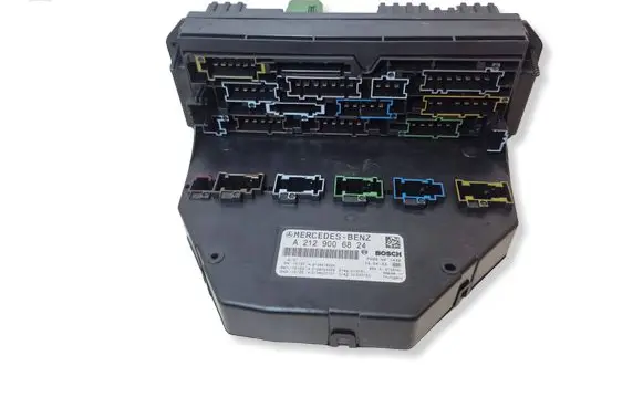Mercedes-Benz C W204 SAM control unit A2129006824 A2129015204 A2129027107