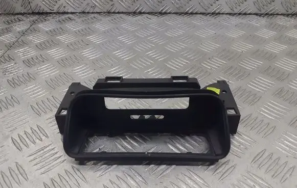 Renault Clio III Panel trim 8200069064