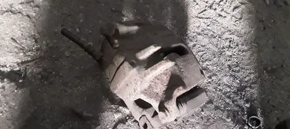 Renault Scenic II - Grand scenic II Front brake caliper