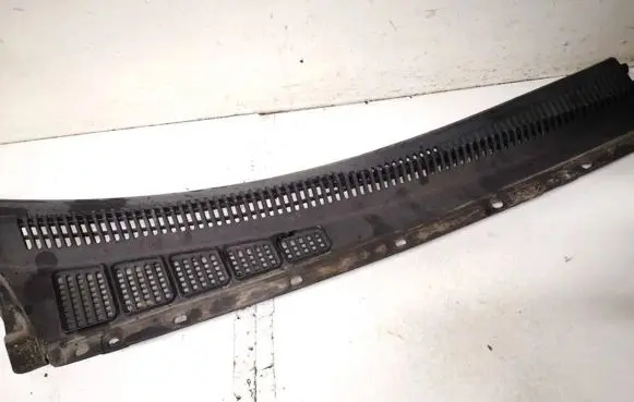 KIA Carnival Wiper trim 861604d000 86160-4d000