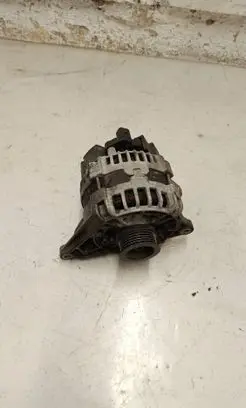 Mercedes-Benz CLA C117 X117 W117 Generator/alternator A0009063322