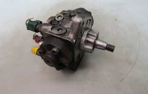 Mazda 6 Fuel injection high pressure pump 2940000041