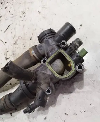 Citroen Jumpy Thermostat housing 9656182980