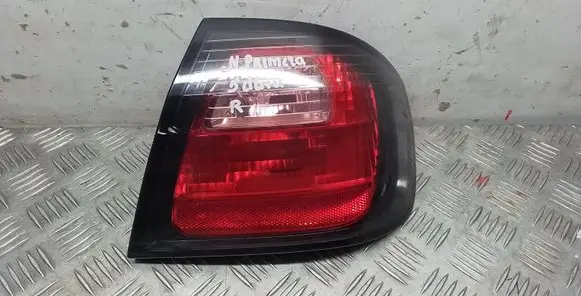 Nissan Primera Rear/tail lights 89020315