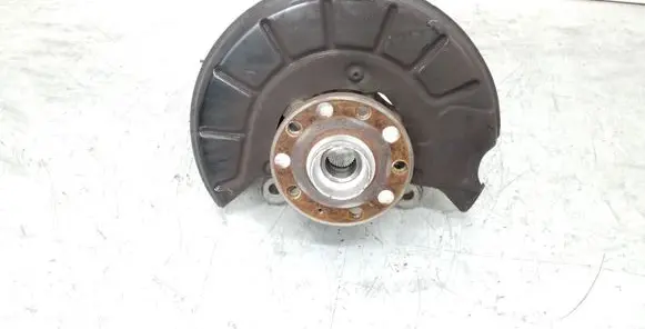 Audi Q3 8U Front wheel hub 5N0400053AF
