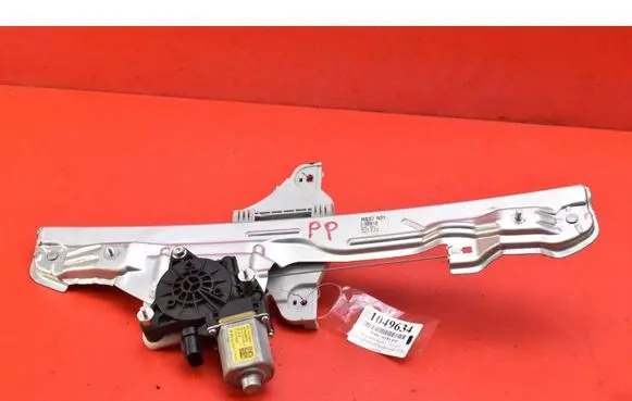 Hyundai Kona I Front door window regulator with motor 82402J9000