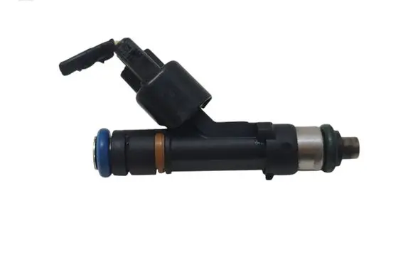 Volvo V70 Fuel injector 0280158105