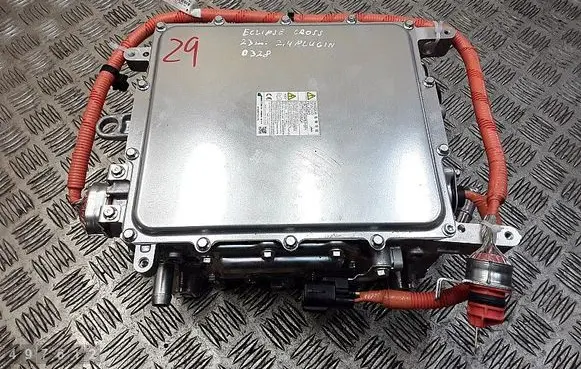 Mitsubishi Eclipse Cross Voltage converter inverter W005T70274