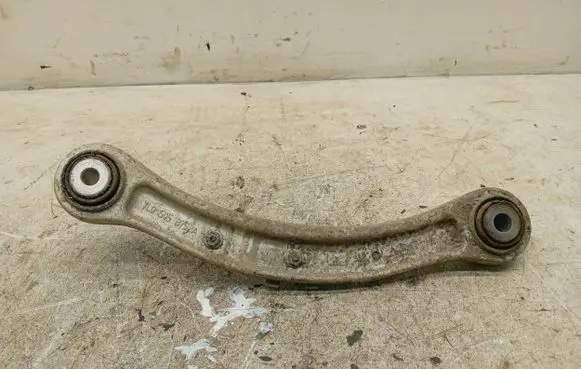 Porsche Cayenne (9PA) Rear control arm 7L0505375A