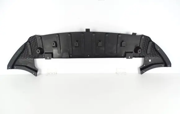 Front bumper skid plate/under tray