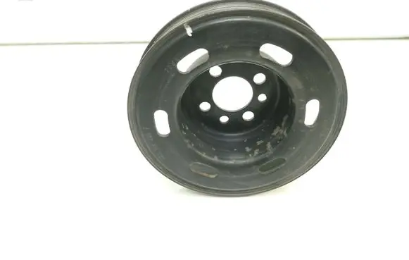 Volkswagen Golf V Crankshaft pulley 06A105255F