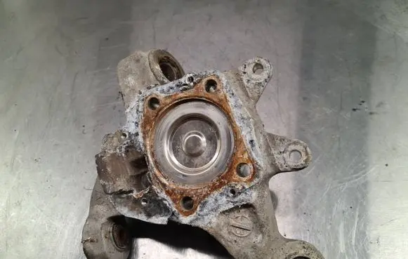 Volvo S80 Rear wheel hub 9200624