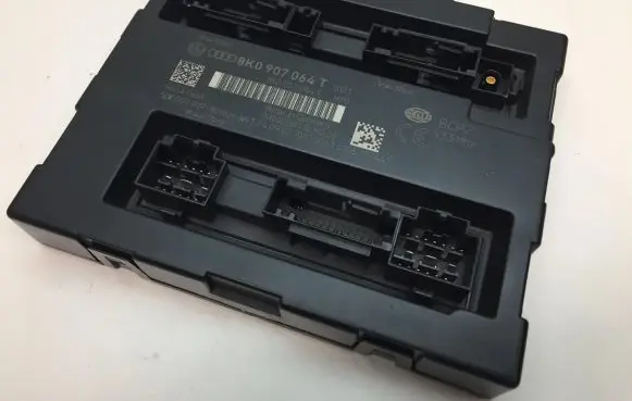 Audi A5 8T 8F Comfort/convenience module 8K0907064T