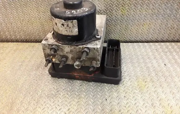 Mercedes-Benz C W203 ABS Pump 2095450232 0044319412